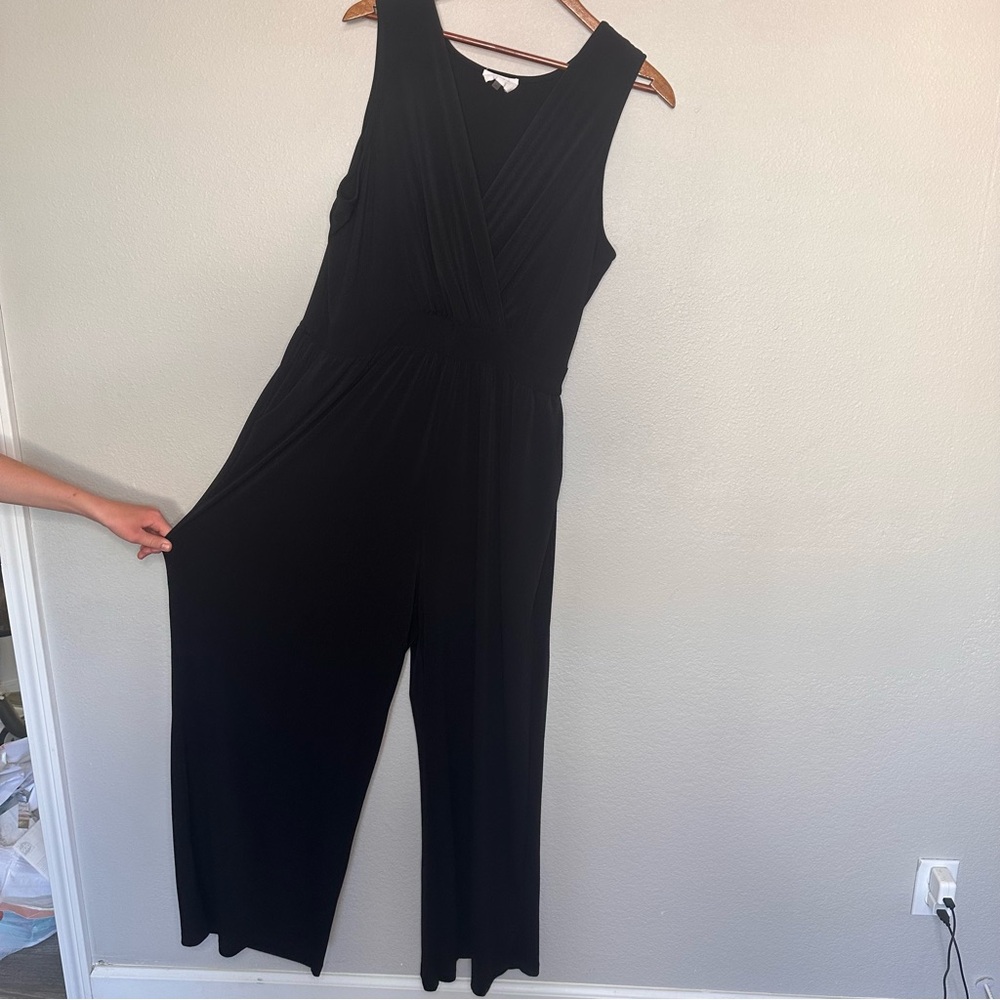 Korye Women's 2X Black Sleeveless V-Neck Wide Leg Jumpsuit - Picture 3 of 5